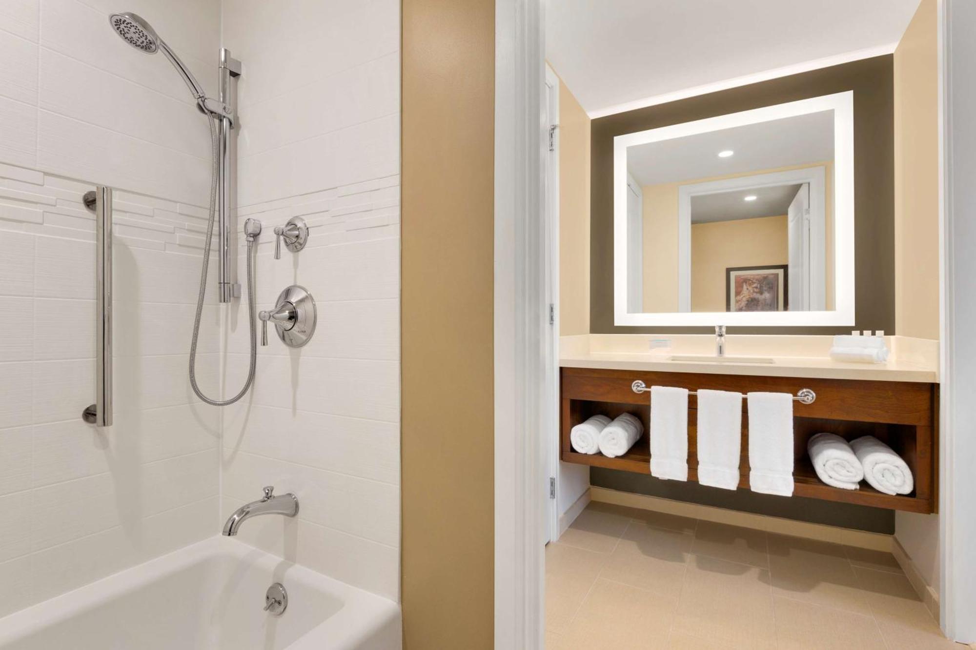 Homewood Suites By Hilton Огаста Экстерьер фото
